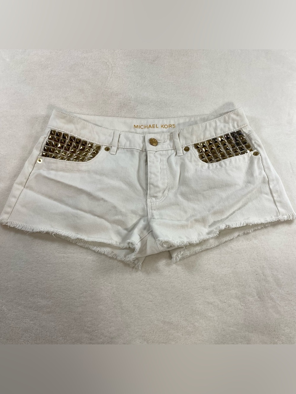 Michael Kors White Studded Denim Shorts Gold Pyramid Stud Cutoff Size 0